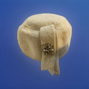 Vintage Selene HB New York Hat Body Made In Italy 22” White ~Rhinestone Accent